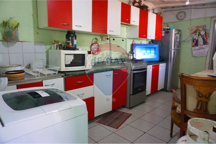 Comoda casa a cuadras del metro la granja