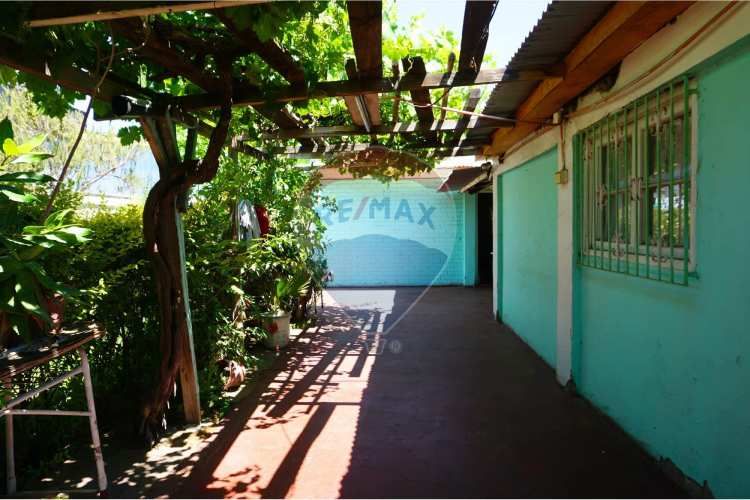 Comoda casa a cuadras del metro la granja