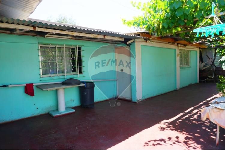 Comoda casa a cuadras del metro la granja