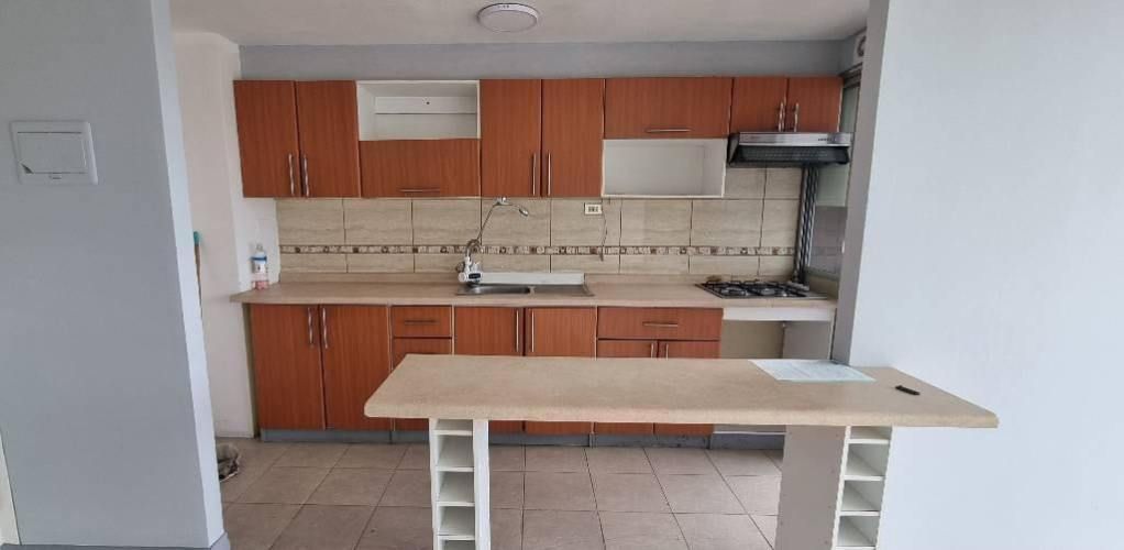 Arriendo Cálido Departamento Semi Amoblado