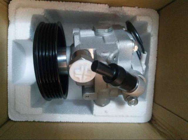 Bomba hidráulica subaru nueva 05 12