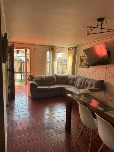 Comodidad y privacidad en Puente Alto Casa de un piso en excelente barrio residencial