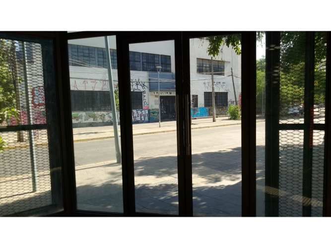 Nuevos locales comerciales alrededor de metro Franklin