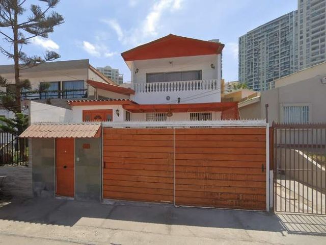 Casa en venta en Iquique: Comodidad y Ubicación