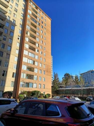 Acogedor y cómodo depto. con excelente ubicación, frente Mall Florida Center