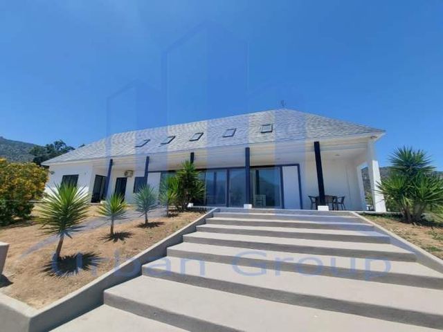 AMPLIA ELEGANTE FINAS TERMINACIONES ENTORNO NATURAL Y SEGURO