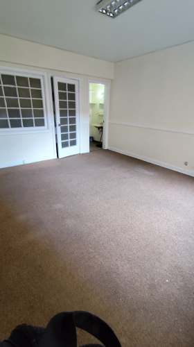 OFICINA / IMPECABLE / METRO U. DE CHILE