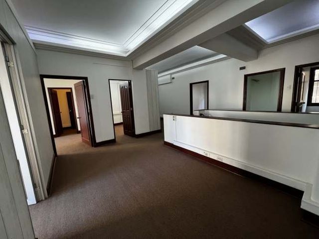 Oficina en Agustinas frente Palacio de la Moneda