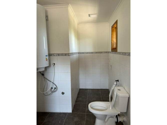 Se vende 1 parcela con casa y casa cuidador en el Monte