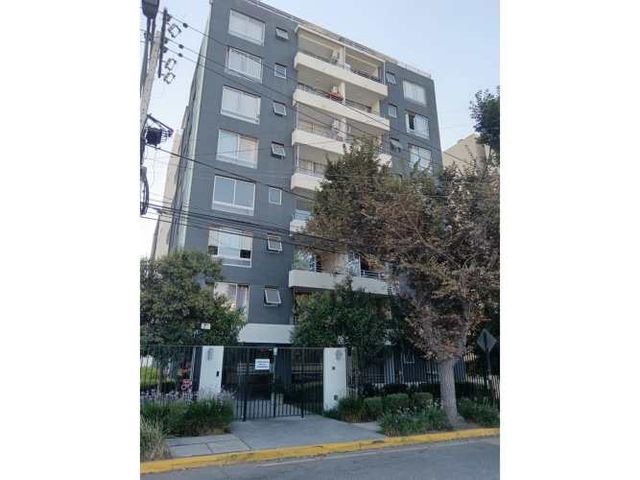 Oportunidad, amplio y cómodo departamento en buen sector de La Florida