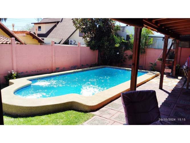 Linda, amplia y acogedora casa en Condominio El Hualle / Rojas Magallanes, La Florida