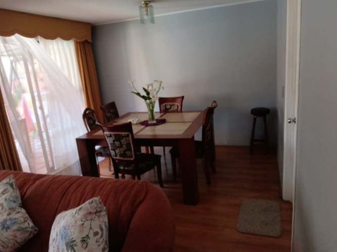 Linda, amplia y acogedora casa en Condominio El Hualle / Rojas Magallanes, La Florida