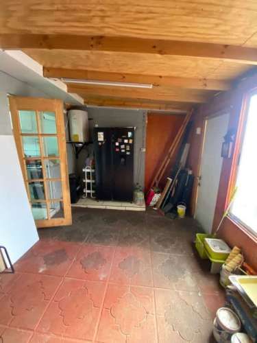 CASA ESQUINA CON LOCAL COMERCIAL