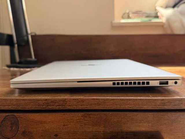 HP Envy 15 (i7-11800H / RTX 3060 / 16 GB / 1 TB SSD / OLED 4K Touch)