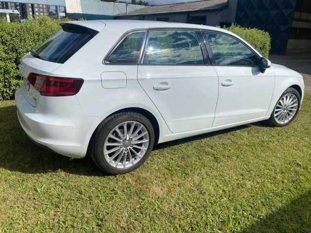 Vendo Audi  Blanco excelente estado