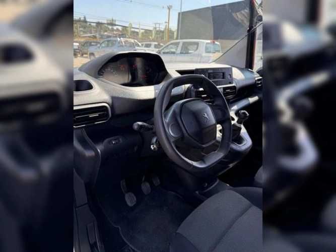 PEUGEOT PARTNER 2022