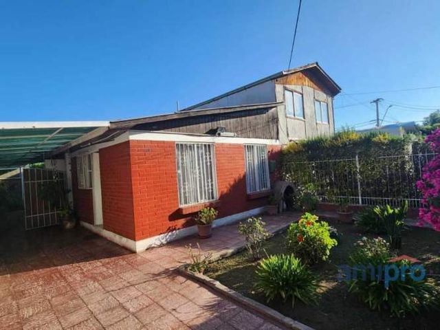 Venta Casa cerca metro Las Parcelas Maipú (132942)