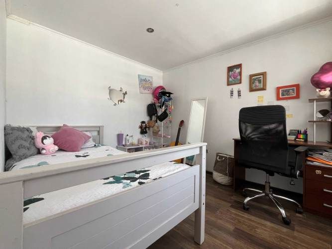 Cómoda Casa 4D 2B 2E 1B - OPORTUNIDAD! (132954)