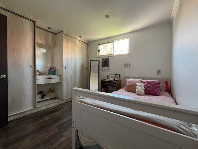 Cómoda Casa 4D 2B 2E 1B - OPORTUNIDAD! (132954)