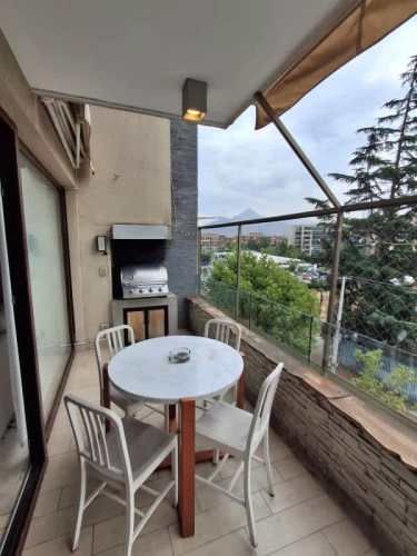 AMPLIO DEPARTAMENTO DE 3 PISOS.