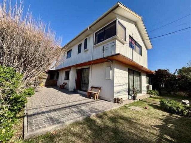 CASA Mall plaza los Dominicos