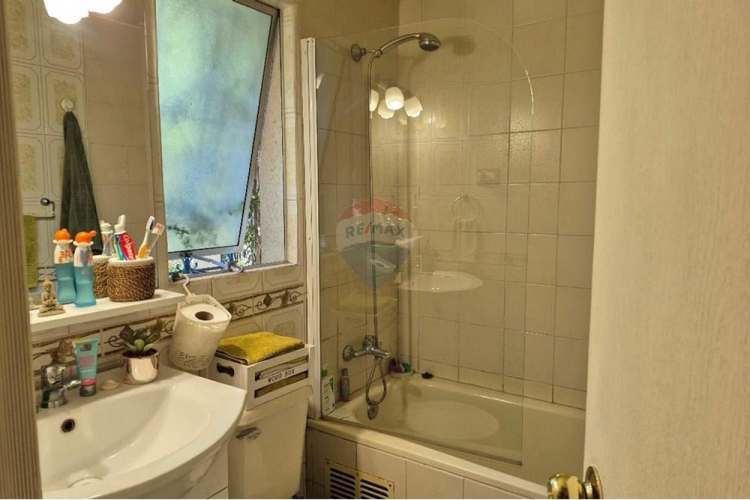 Casa de 171 m2 en peñalolen con control de acceso