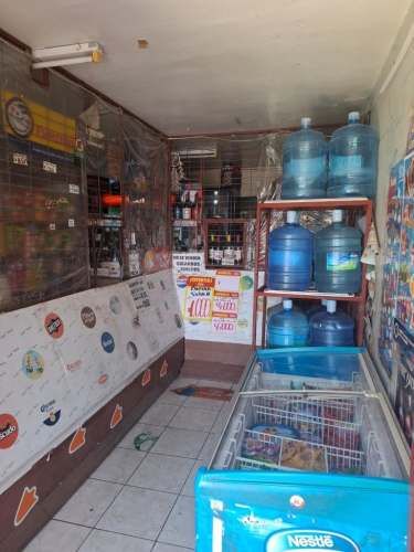 Venta de botillería más casa