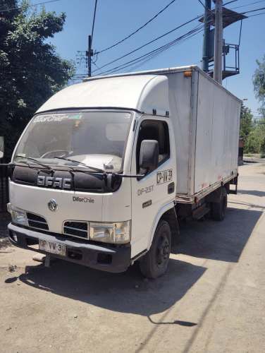 Camión 3/4 Dongfeng DF 2.5 T 2010