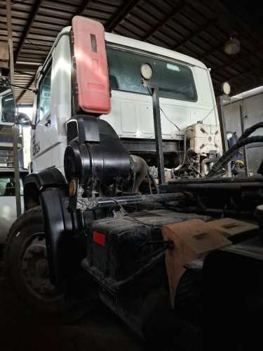 Volkswagen Worker 31-260e + Hookloader para 20 toneladas