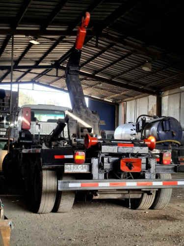 Volkswagen Worker 31-260e + Hookloader para 20 toneladas