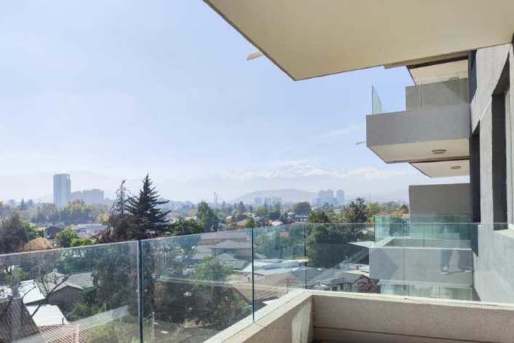 Luminoso y Moderno Departamento Céntrico (132945)