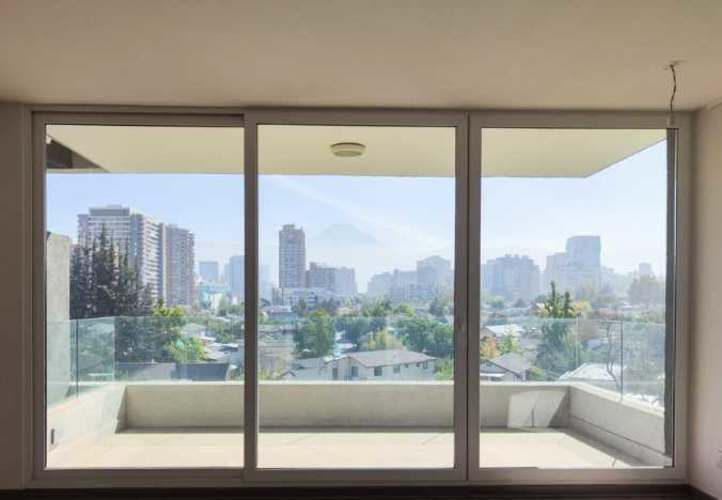 Luminoso y Moderno Departamento Céntrico (132945)