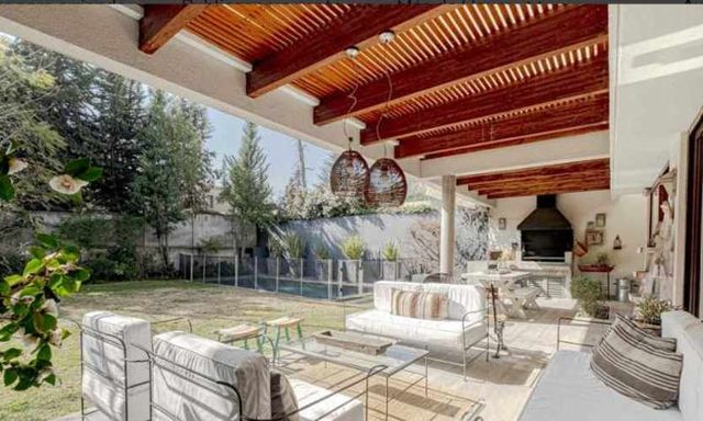 Amplia Casa Familiar / Condominio (132948)