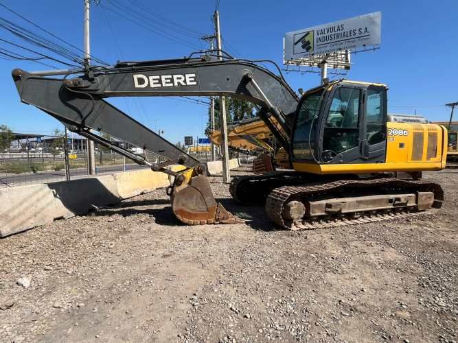 Excavadora John Deere 200D LC - Año 2012