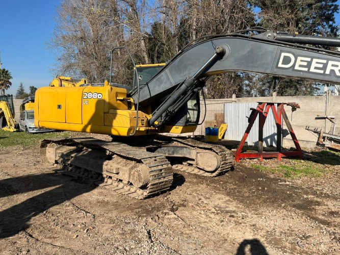 Excavadora John Deere 200D LC - Año 2012