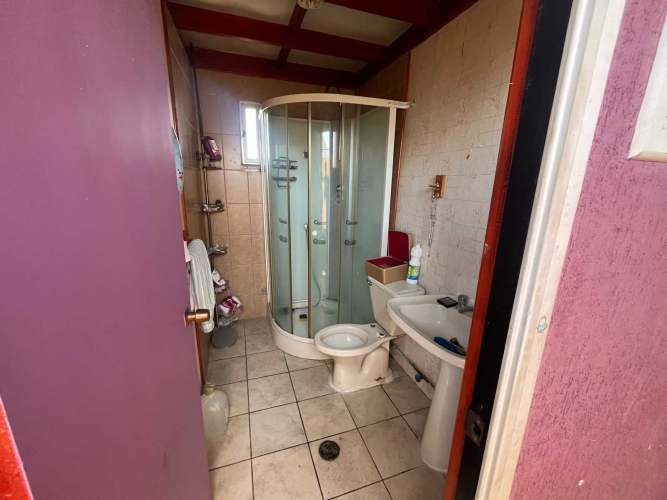 AMPLIA CASA EN VENTA AVENIDA RENDIC (133050)