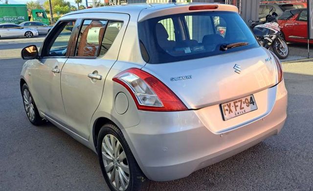 SUZUKI SWIFT 2013 GL HB JAPONES 1.4 FULL EQUIPO AT