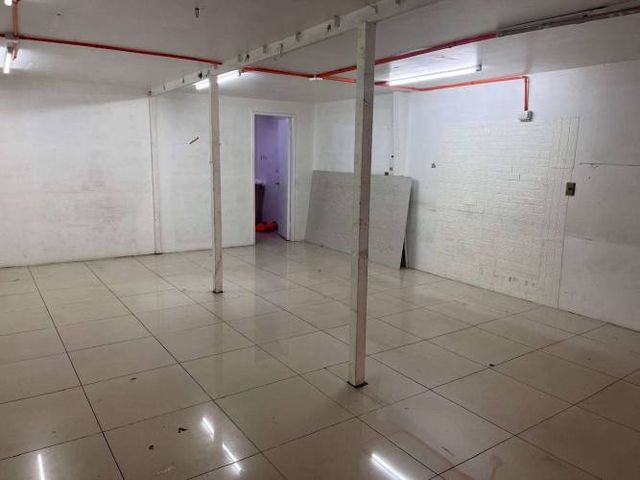 Gran terreno local comercial en venta
