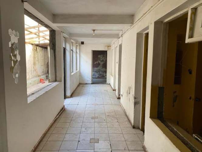 Propiedad Comercial habilitada para Hotelería, para remodelar.