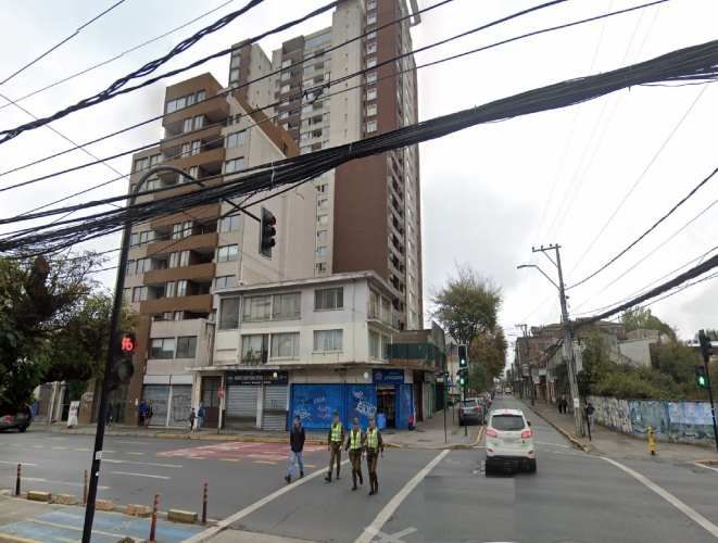 Propiedad Comercial habilitada para Hotelería, para remodelar.