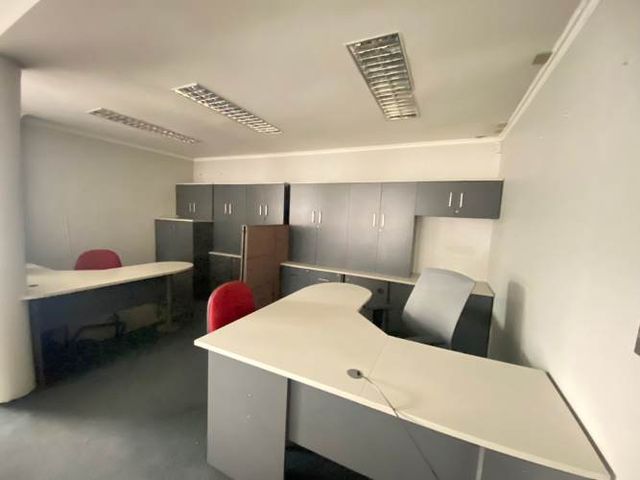 LOCAL COMERCIAL HOCHSTETTER