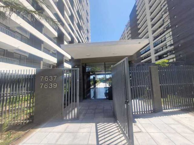 Moderno Depto con Excelente Conectividad (133041)