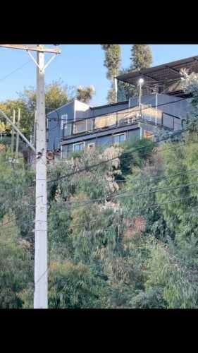 SE ARRIENDA ACOGEDORA CASA