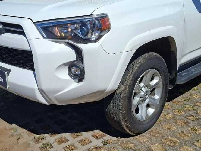 TOYOTA 4RUNNER  2024
