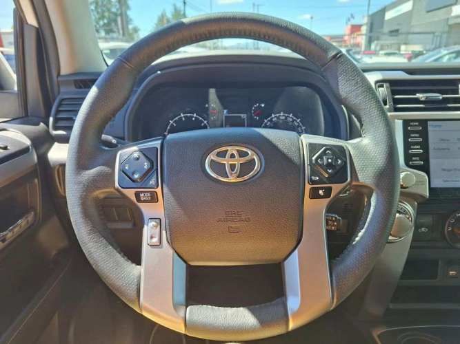 TOYOTA 4RUNNER  2024