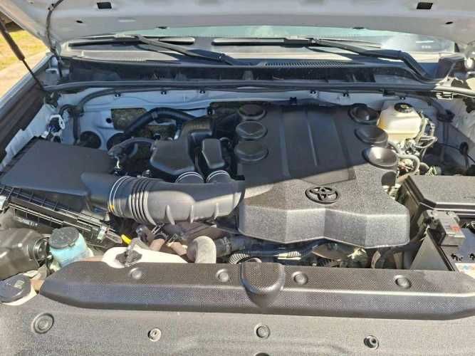 TOYOTA 4RUNNER  2024