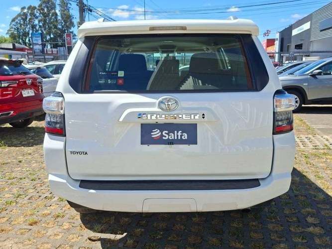 TOYOTA 4RUNNER  2024