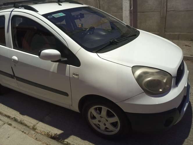SE VENDE AUTO 2014 GEELY LC CROSS 1.3