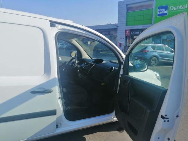 RENAULT KANGOO  1,5 DIESEL  65.000 KM POR APURO