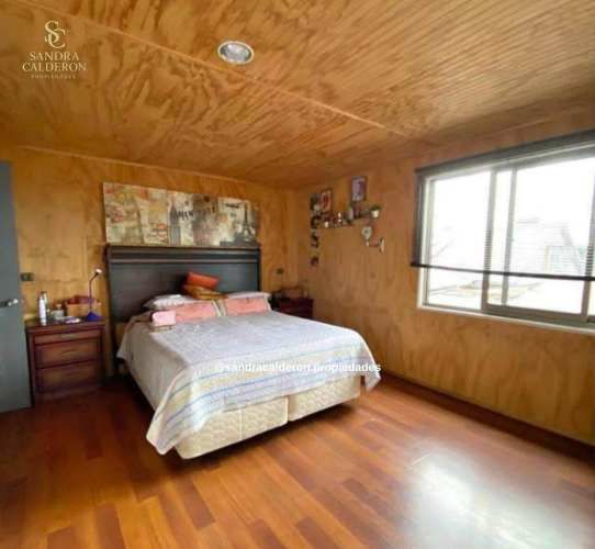 Amplia Casa Familiar de 185 m² con Gran Terreno y Quincho – ¡Espacio y Comodidad!